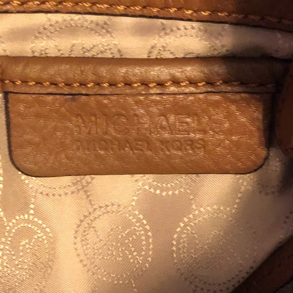 LARGE MICHAEL KORS BEDFORD COGNAC PEBBLE LEATHER DOME CONVERTIBLE SATCHEL XBODY - Picture 9 of 10